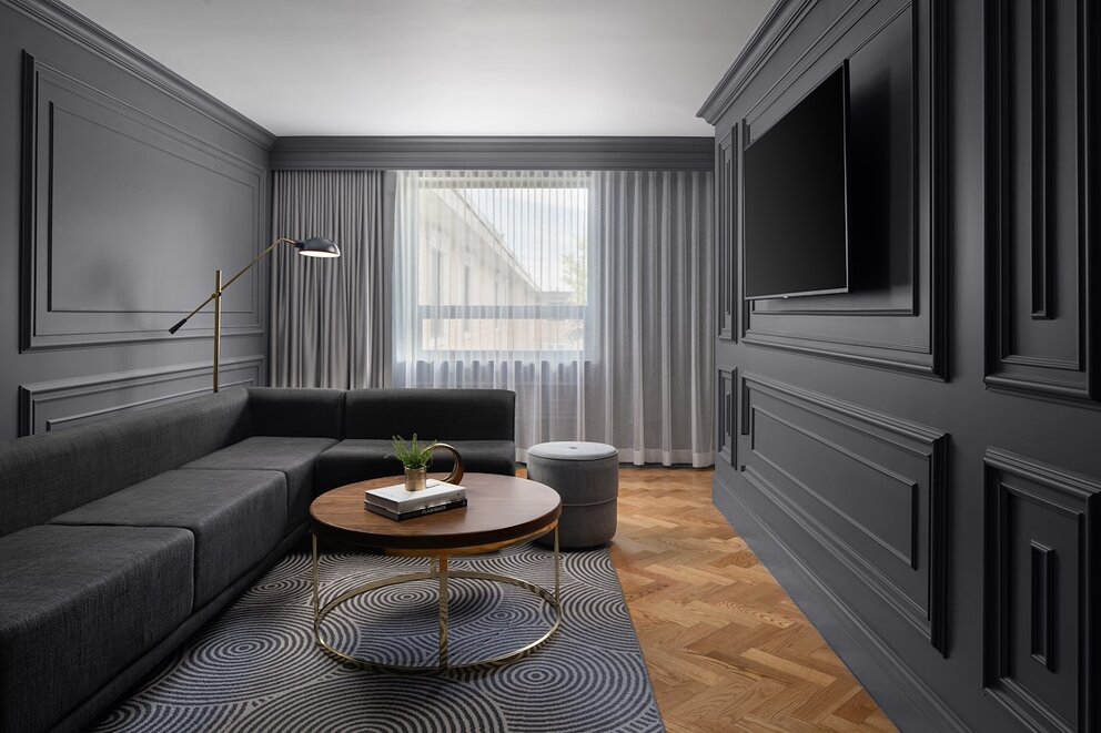 King Premium Suite Living Room