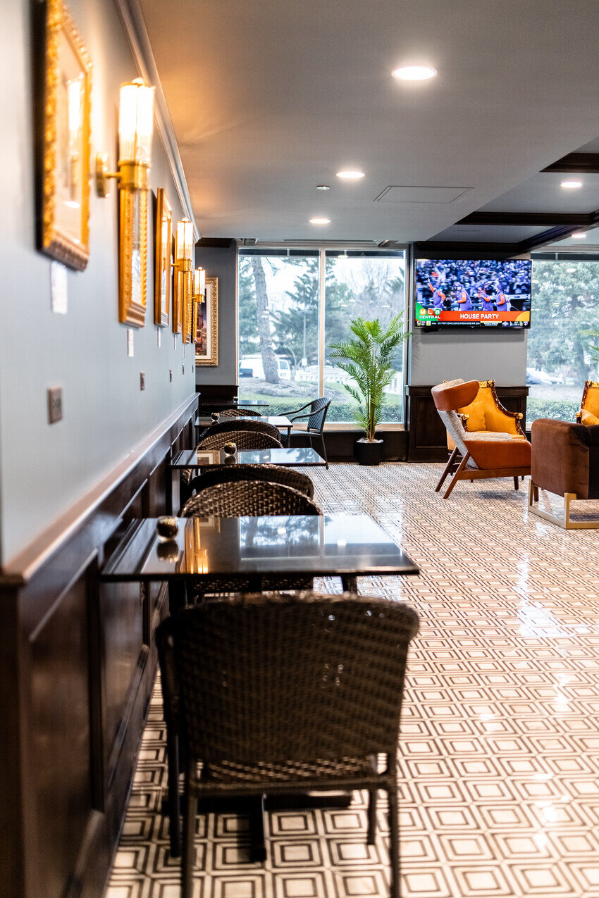 Aroma de Cafe at The Drake Oak Brook