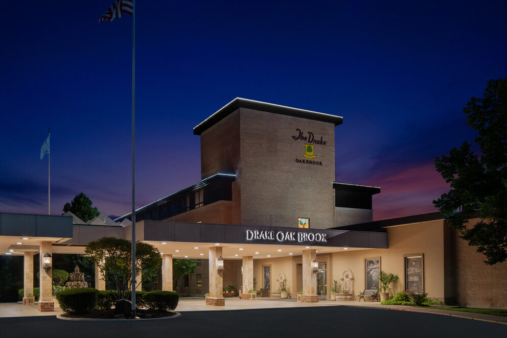 Exterior of The Drake Oak Brook, Autograph Collection at Dusk