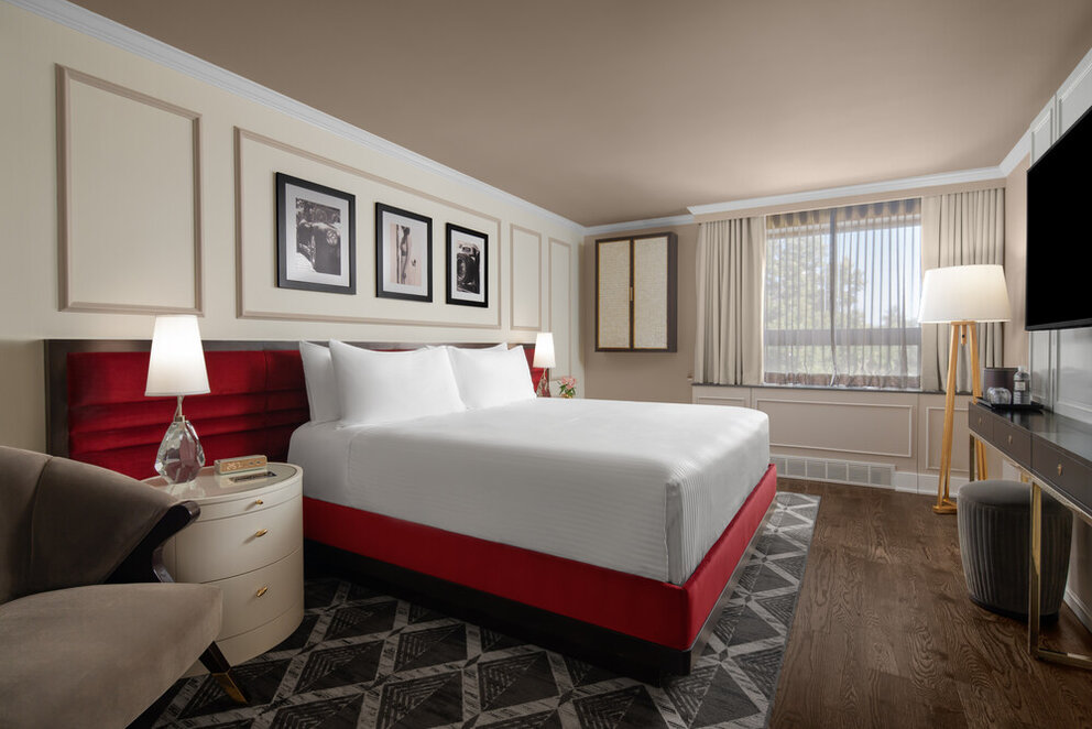 The Drake Oak Brook, Autograph Collection